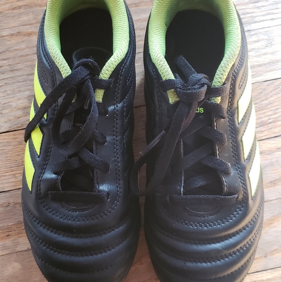 Adidas Soccer's shoes - Picture 1 of 7